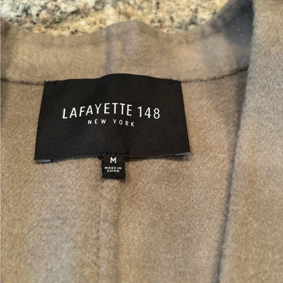 Lafayette 148 New York cashmere vest with magnetic closure. - Picture 4 of 5